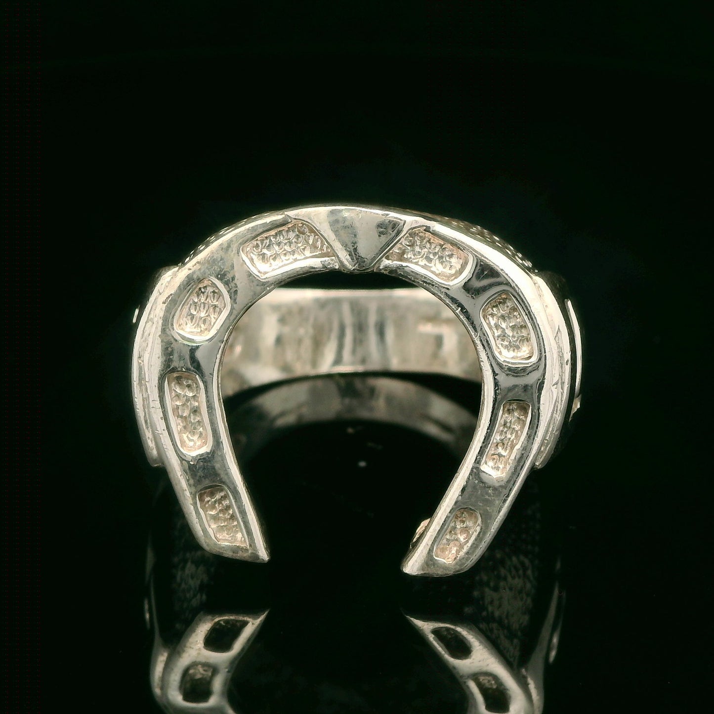 925 Sterling Silver Horseshoe RIng - Size V"- 22G