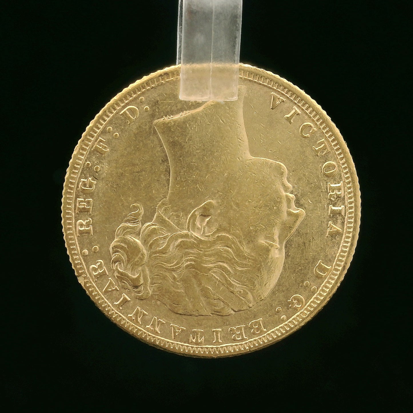 22CT 8G Gold Sovereign - 1876