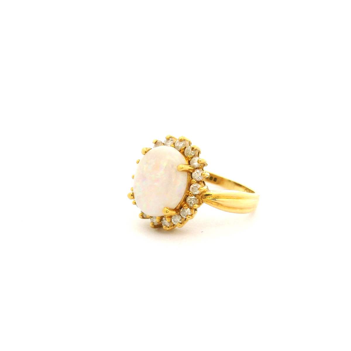18ct Opal & Diamond Ring