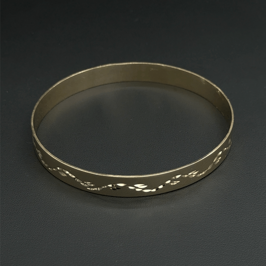9CT Yellow Gold Patterned Bangle - 8.2"- 18.6G - 1cm Width -