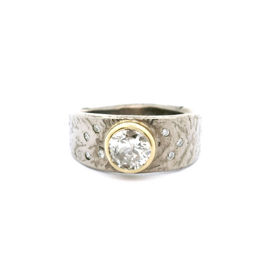 18ct Diamond Band Ring