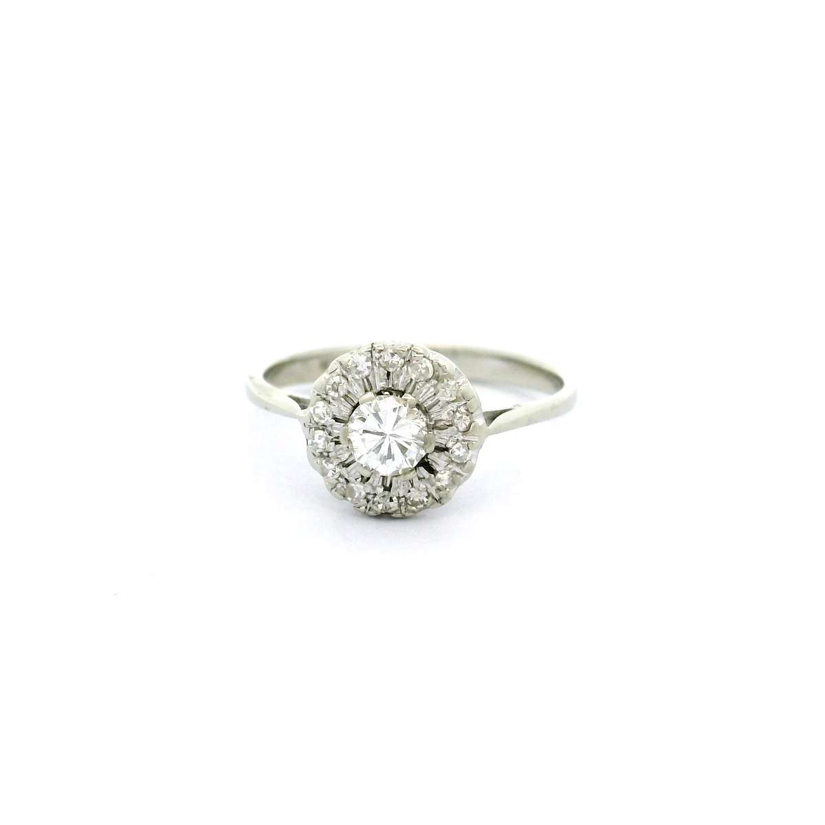18ct Diamond with halo ring