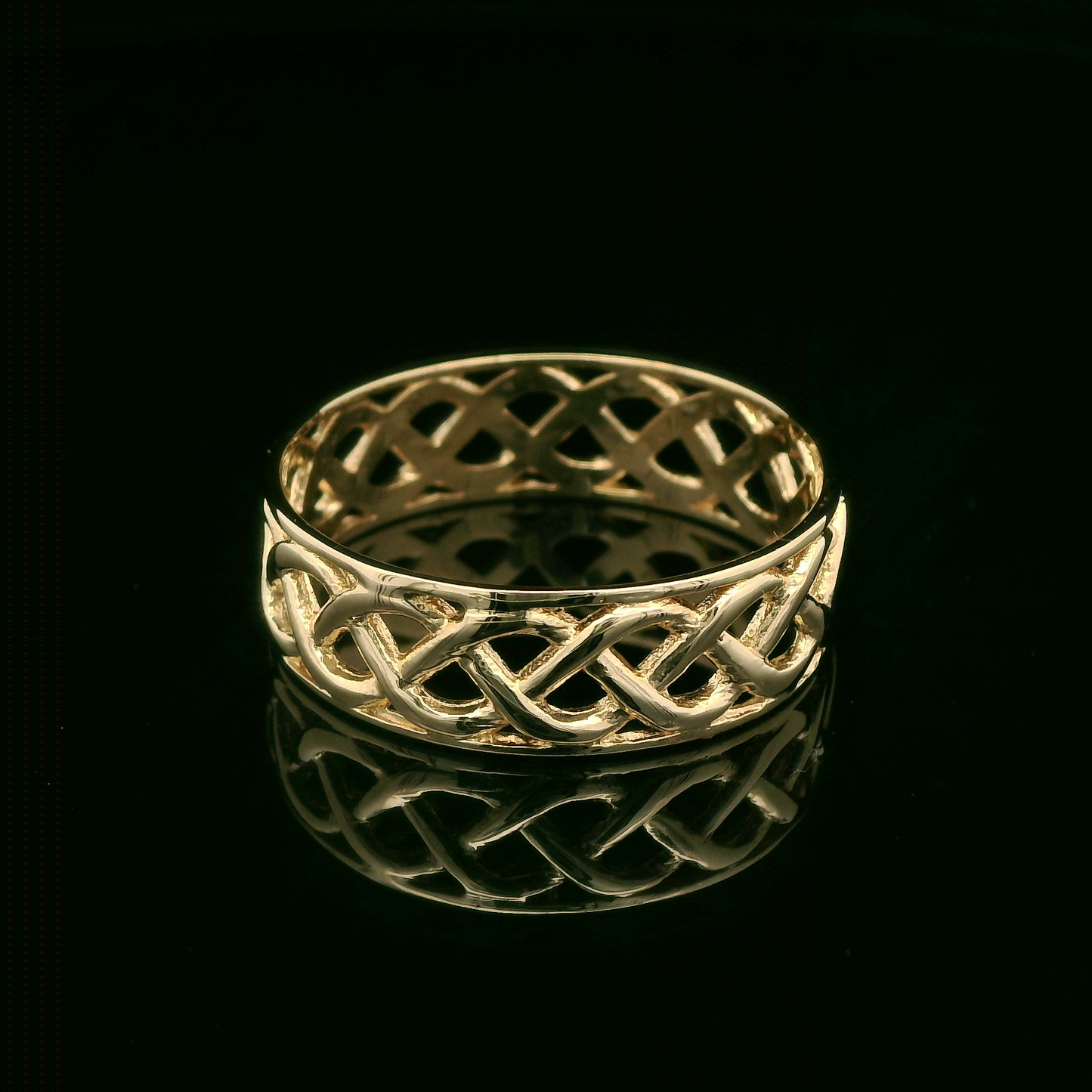 9CT Pre-Owned Yellow Gold Celtic RIng - Size Z"- 3.8G