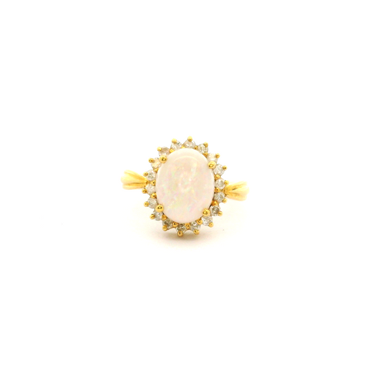 18ct Opal & Diamond Ring