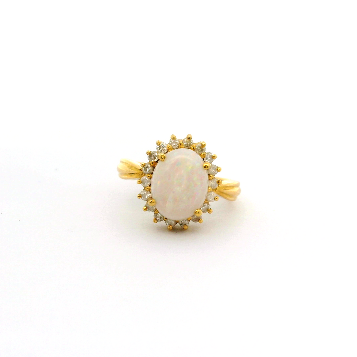 18ct Opal & Diamond Ring
