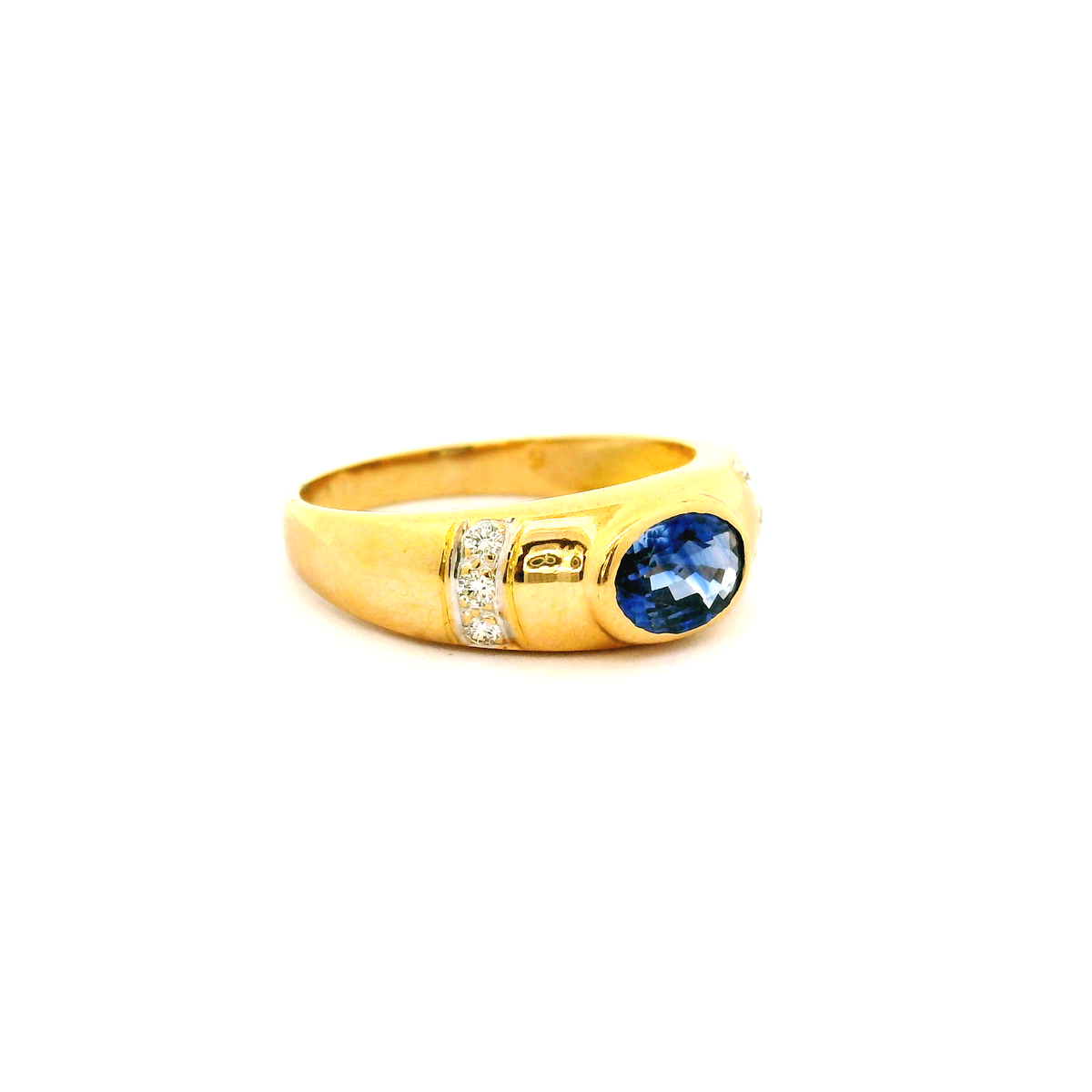 18ct Sapphire & Diamond Ring