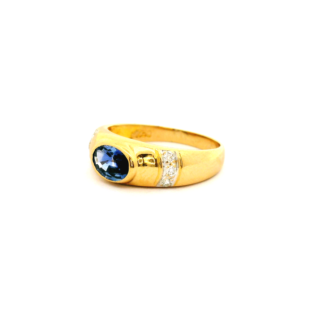 18ct Sapphire & Diamond Ring