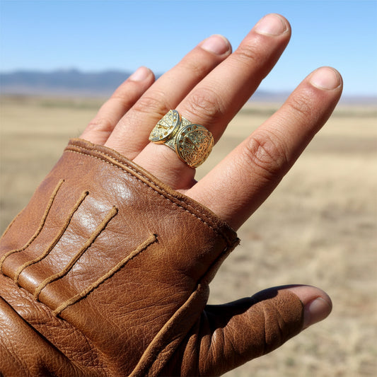 Double Buckle Ring