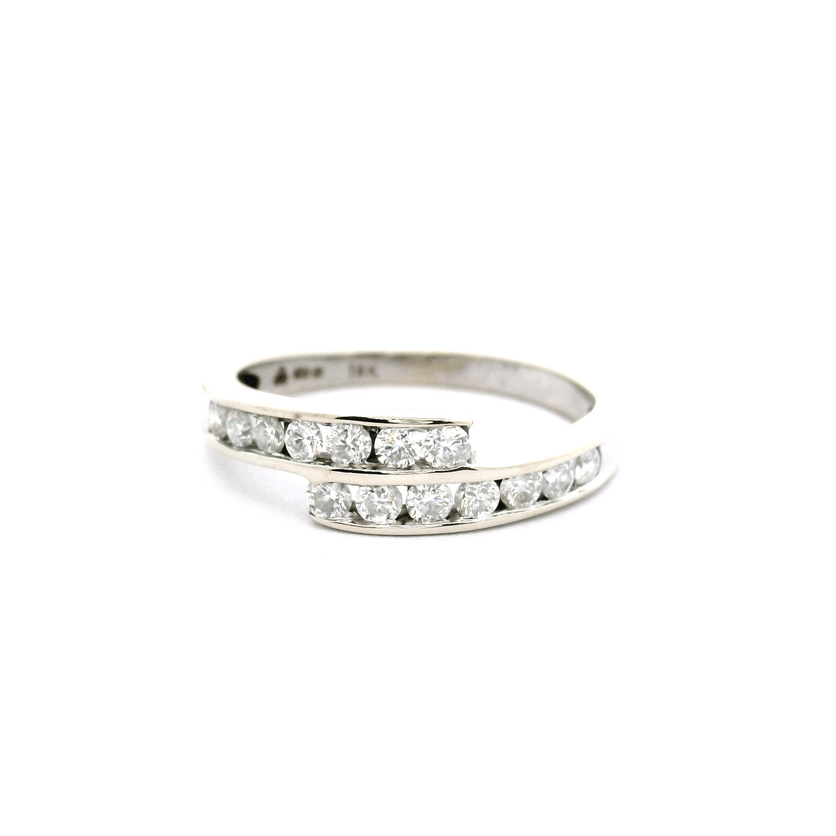 18ct Diamond Crossover Ring
